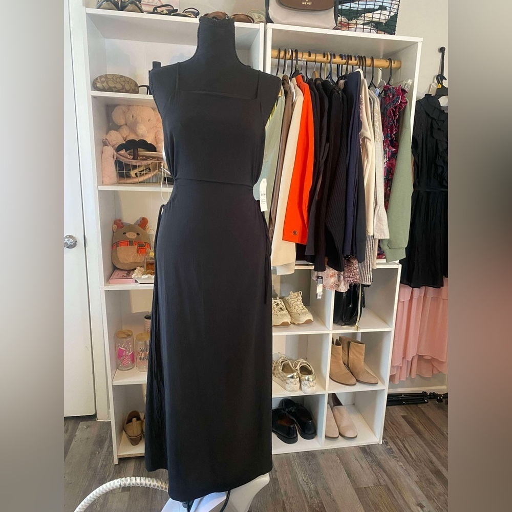 NW Sadie & Sage Elegant Black Sleeveless Maxi Dress